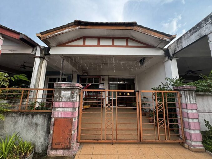 photo 6230817676490117131 y